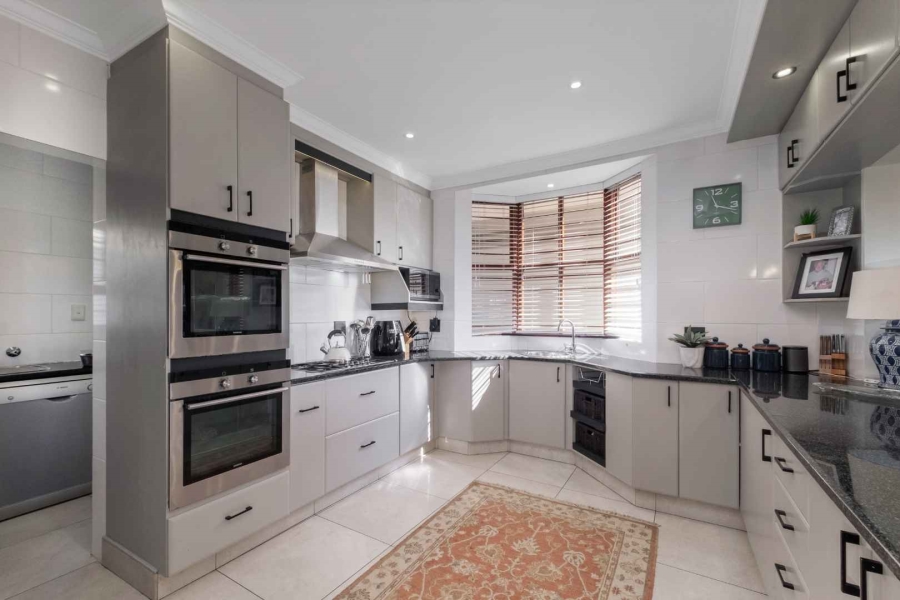 4 Bedroom Property for Sale in Beverley Gauteng