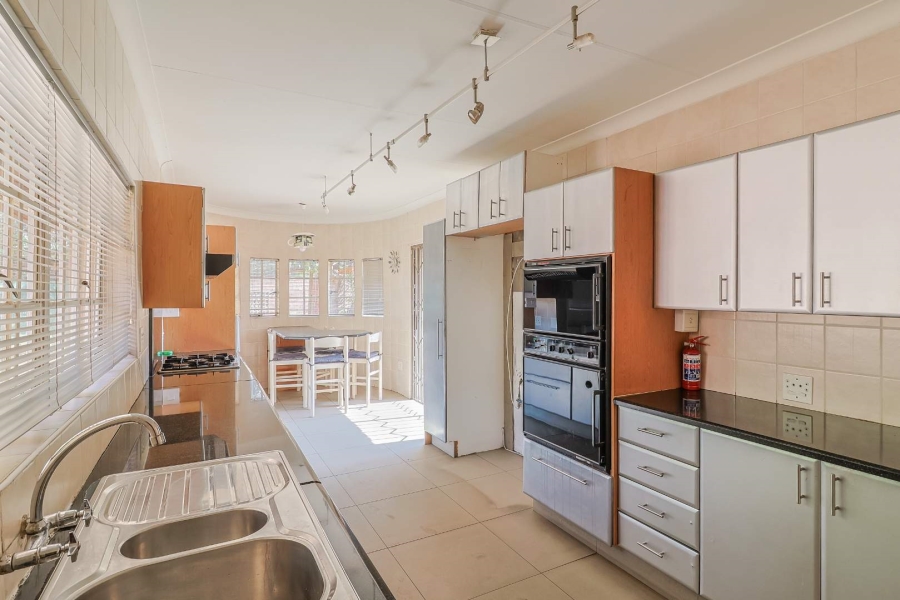 4 Bedroom Property for Sale in Weltevreden Park Gauteng