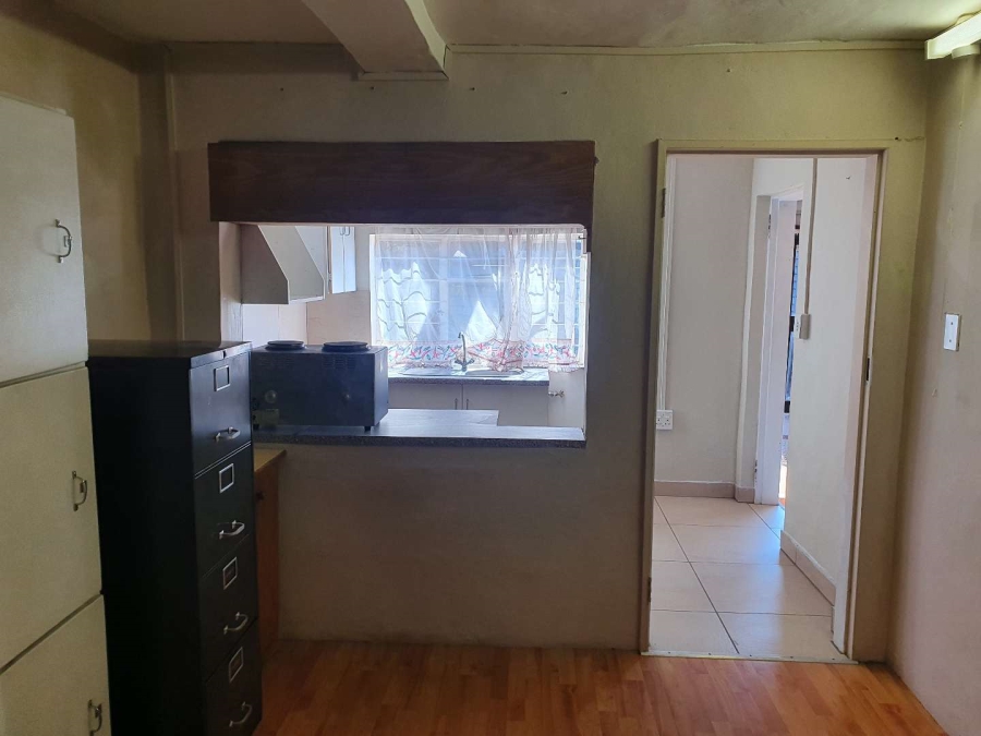 To Let 1 Bedroom Property for Rent in Sinoville Gauteng