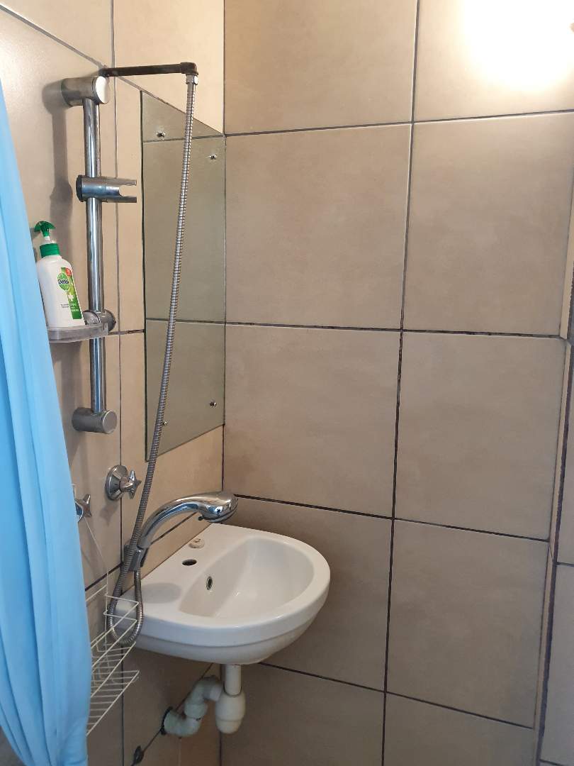 To Let 1 Bedroom Property for Rent in Sinoville Gauteng