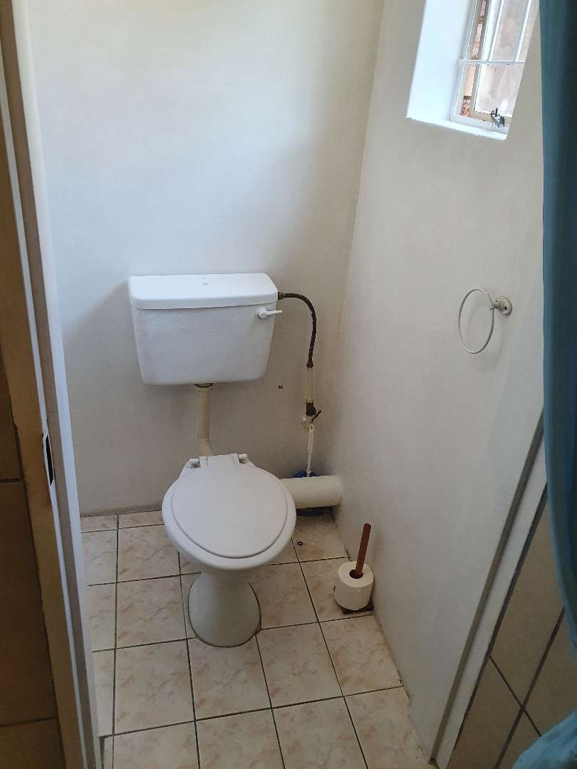 To Let 1 Bedroom Property for Rent in Sinoville Gauteng