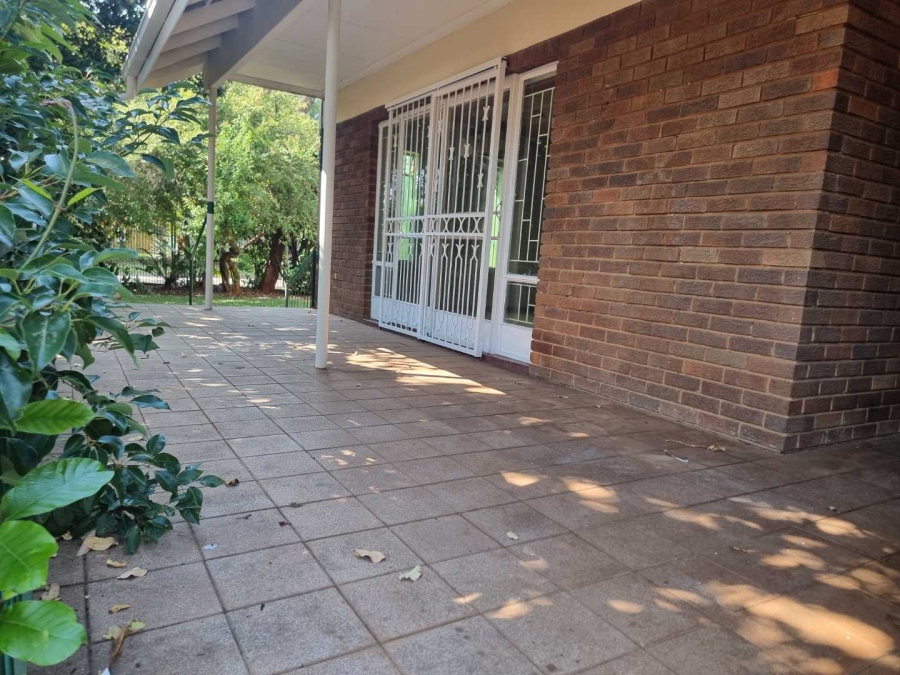 4 Bedroom Property for Sale in Florauna Gauteng