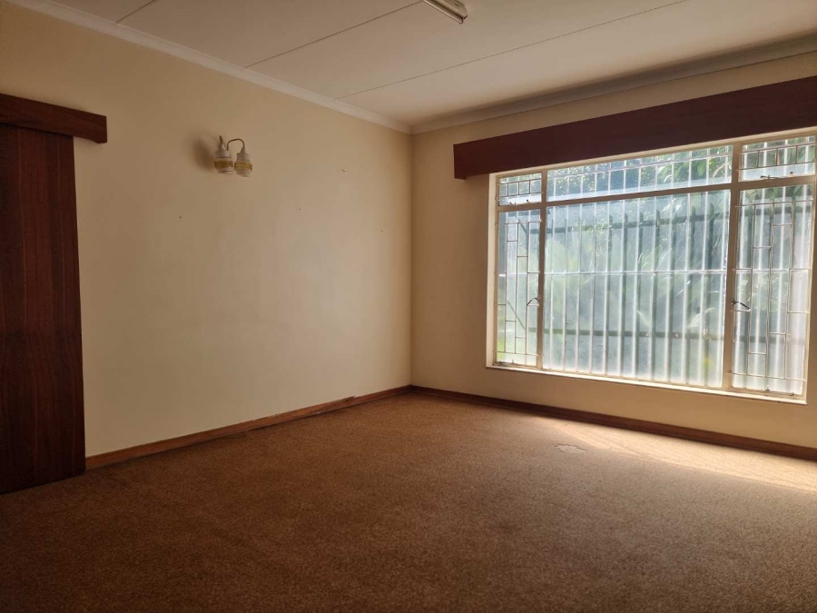 4 Bedroom Property for Sale in Florauna Gauteng