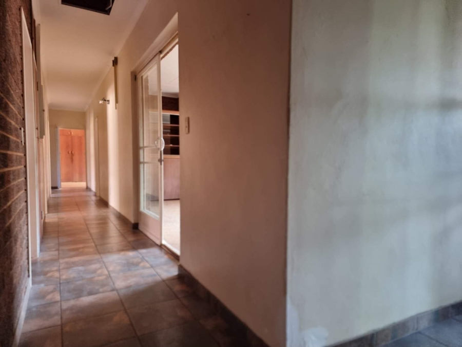 4 Bedroom Property for Sale in Florauna Gauteng