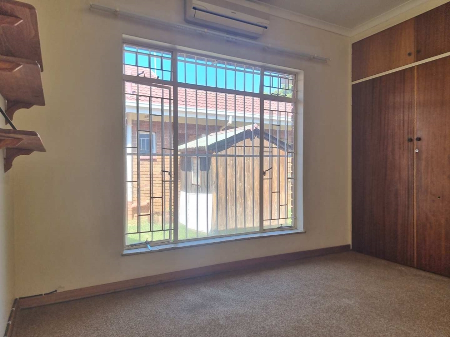 4 Bedroom Property for Sale in Florauna Gauteng