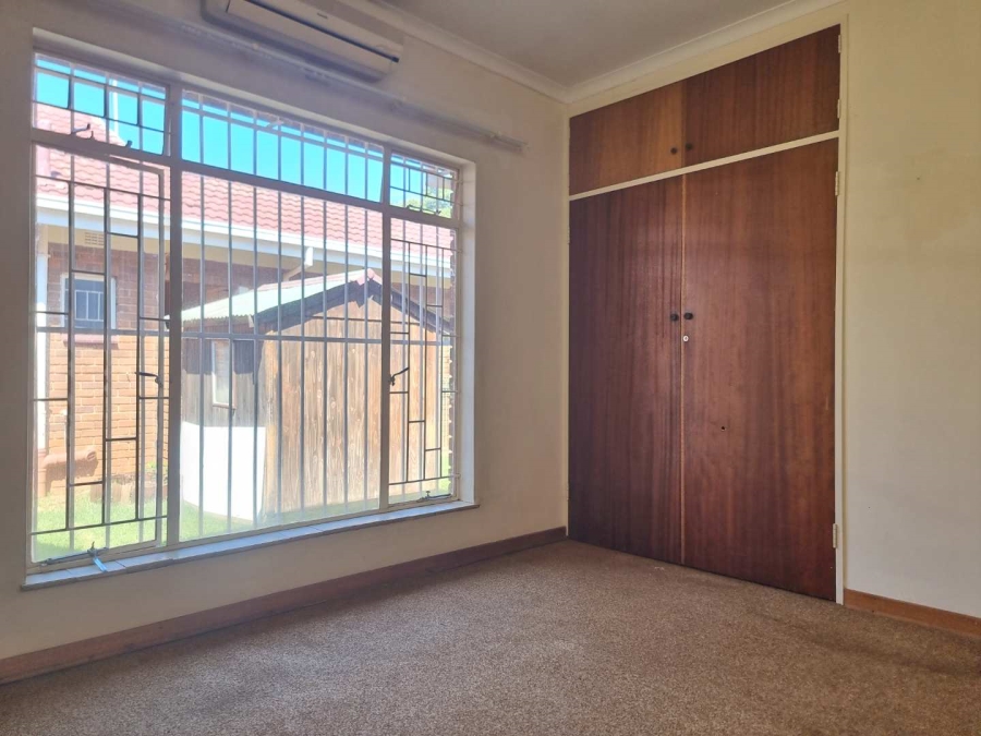 4 Bedroom Property for Sale in Florauna Gauteng