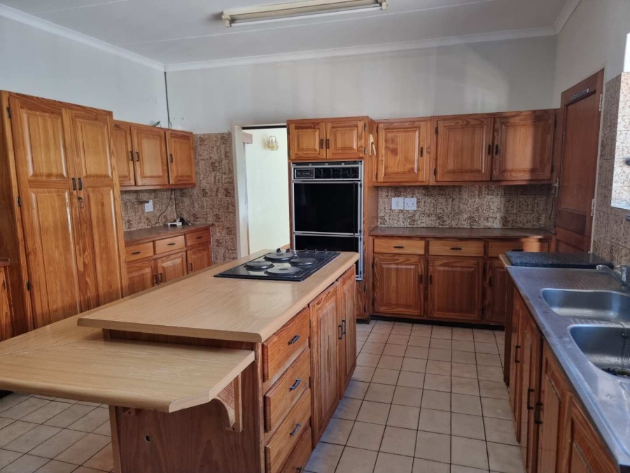 4 Bedroom Property for Sale in Florauna Gauteng