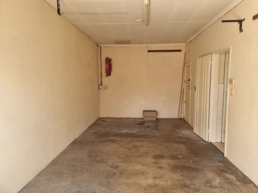4 Bedroom Property for Sale in Florauna Gauteng