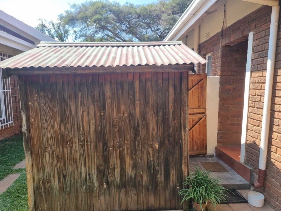 4 Bedroom Property for Sale in Florauna Gauteng