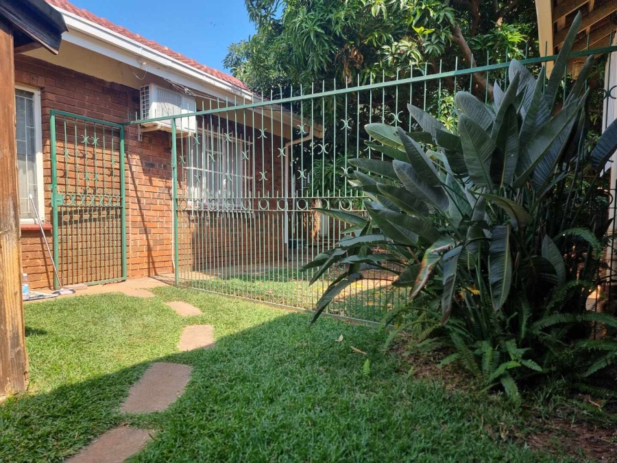 4 Bedroom Property for Sale in Florauna Gauteng
