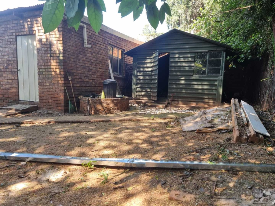 4 Bedroom Property for Sale in Florauna Gauteng