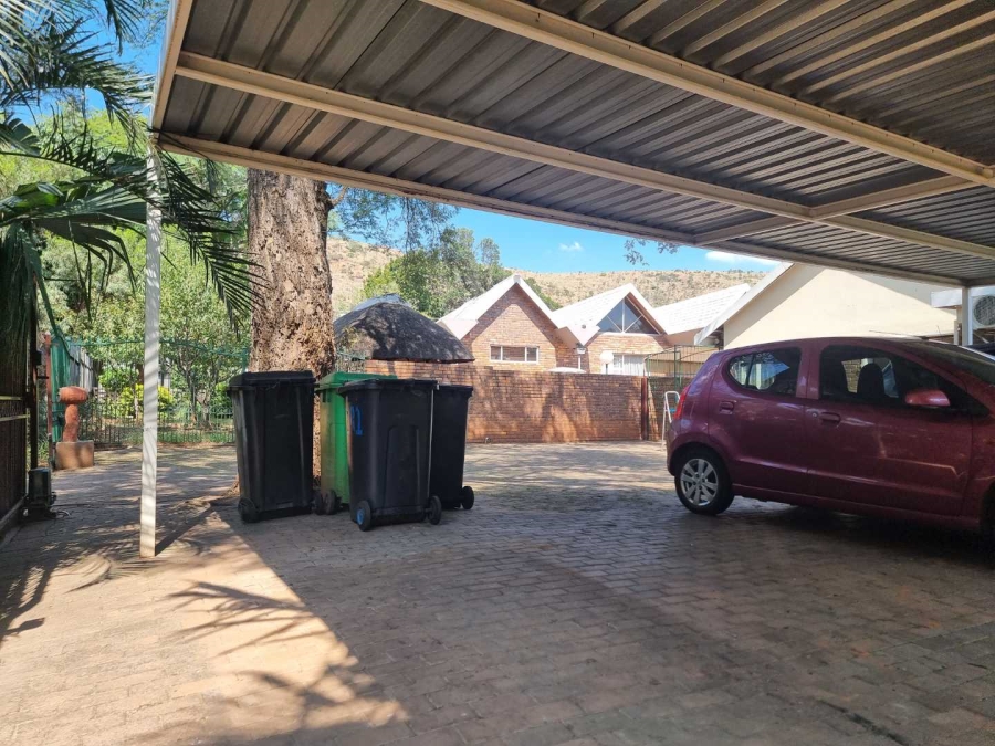 4 Bedroom Property for Sale in Florauna Gauteng
