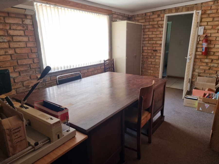 4 Bedroom Property for Sale in Florauna Gauteng