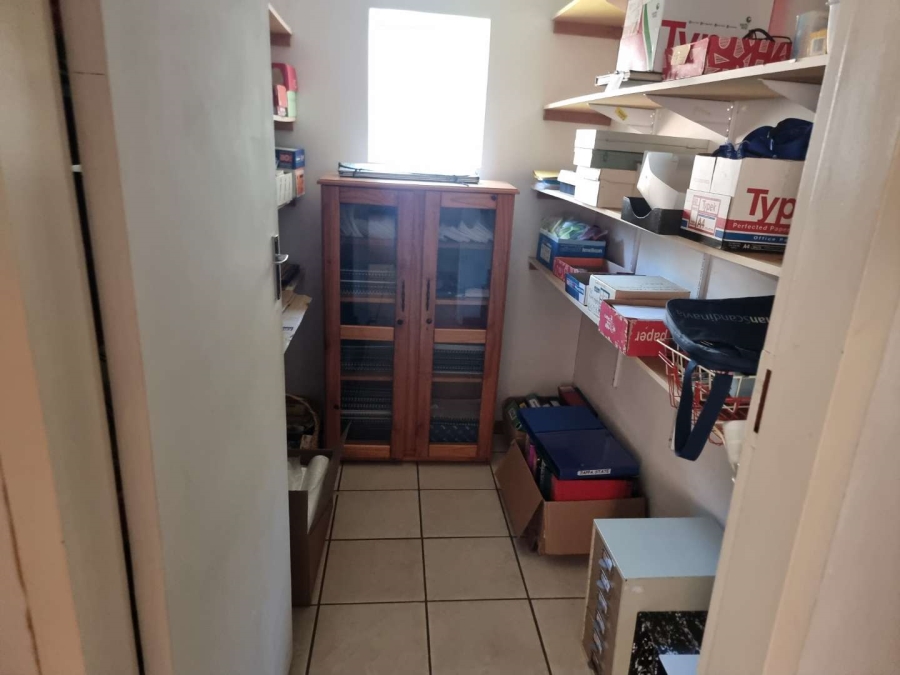 4 Bedroom Property for Sale in Florauna Gauteng