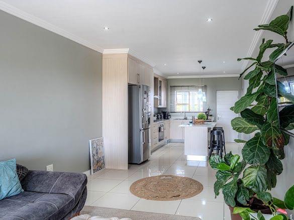 To Let 2 Bedroom Property for Rent in Bryanston Gauteng