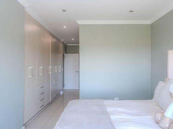 To Let 2 Bedroom Property for Rent in Bryanston Gauteng