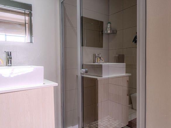 To Let 2 Bedroom Property for Rent in Bryanston Gauteng