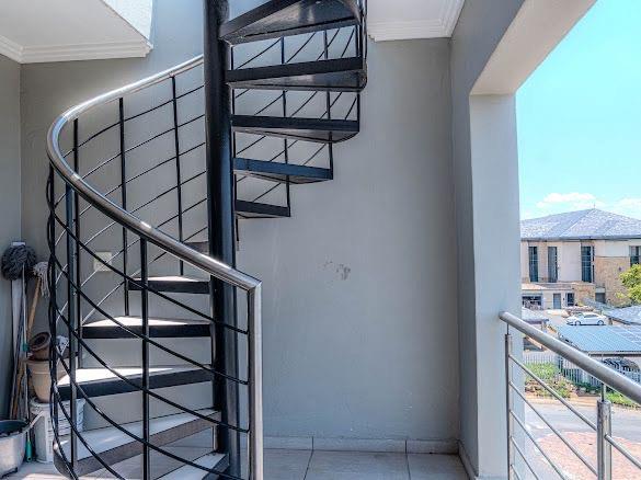 To Let 2 Bedroom Property for Rent in Bryanston Gauteng