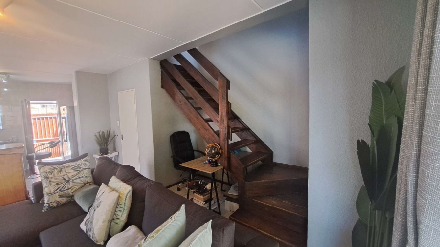 2 Bedroom Property for Sale in North Riding Gauteng