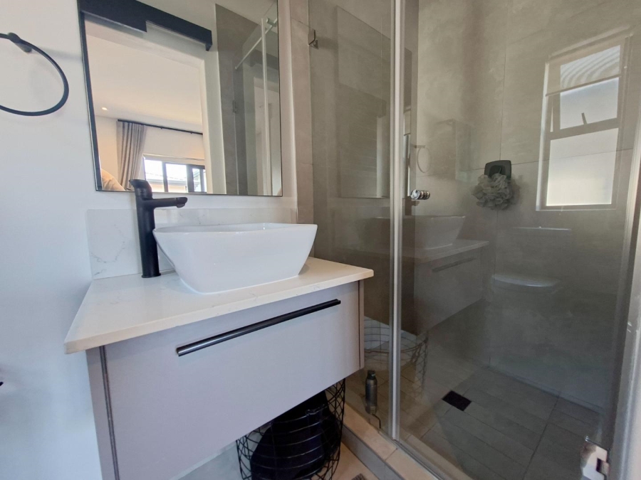 To Let 3 Bedroom Property for Rent in Bryanston Gauteng