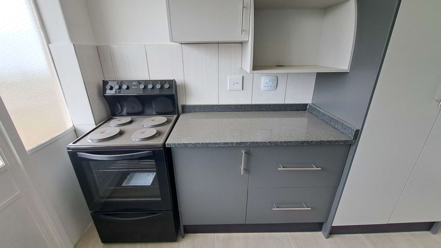 To Let 2 Bedroom Property for Rent in Honeyhills Gauteng