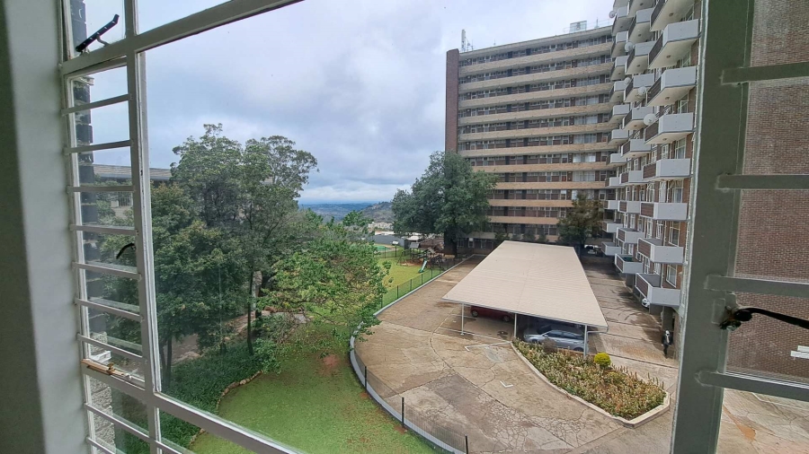 To Let 2 Bedroom Property for Rent in Honeyhills Gauteng