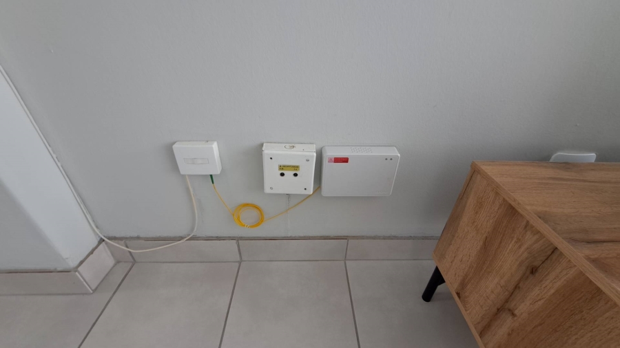 2 Bedroom Property for Sale in Constantia Kloof Gauteng