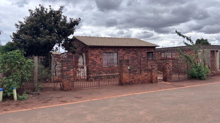 2 Bedroom Property for Sale in Soshanguve Gauteng