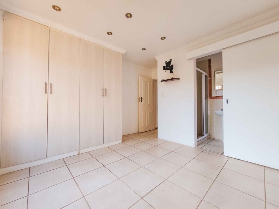 2 Bedroom Property for Sale in Theresa Park Gauteng