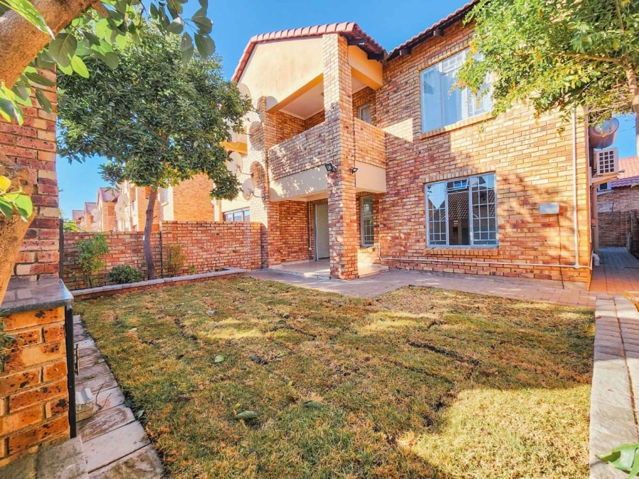 2 Bedroom Property for Sale in Theresa Park Gauteng