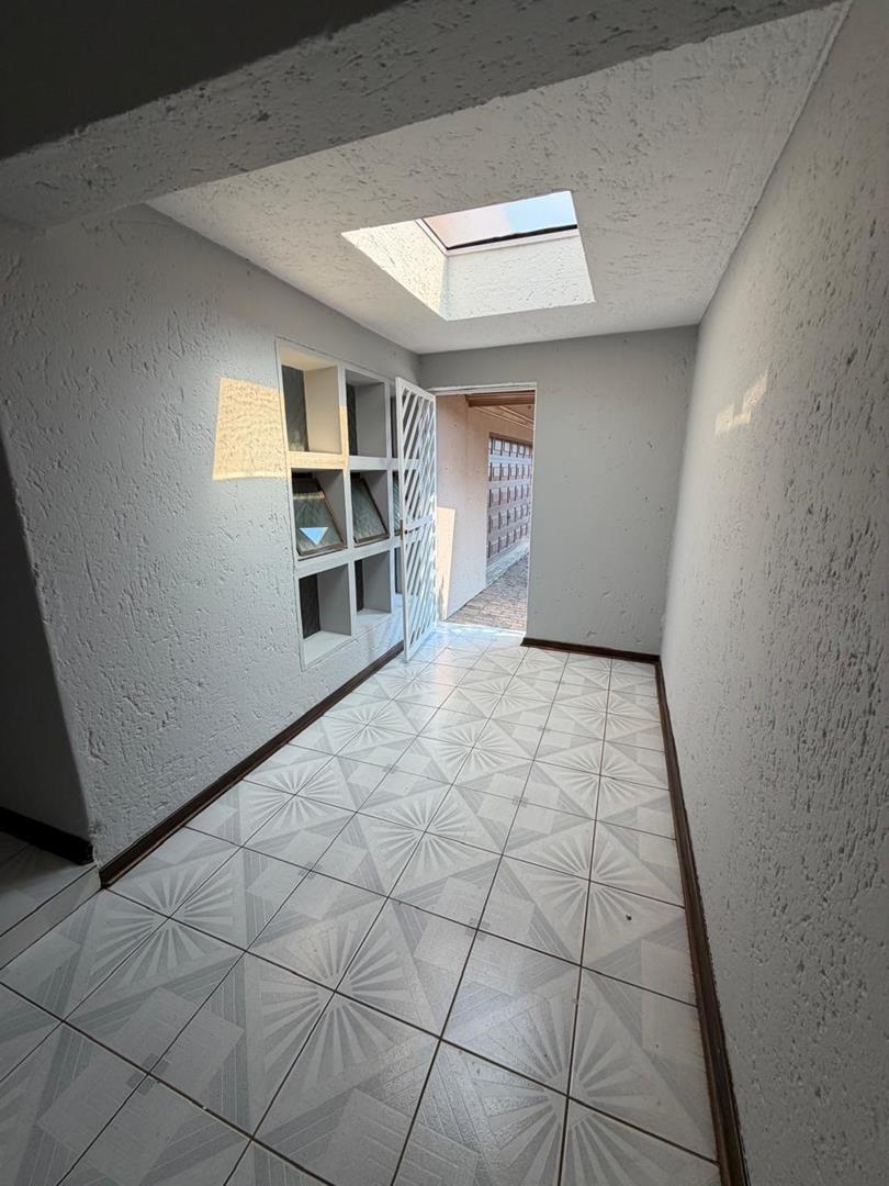 4 Bedroom Property for Sale in Glen Marais Gauteng