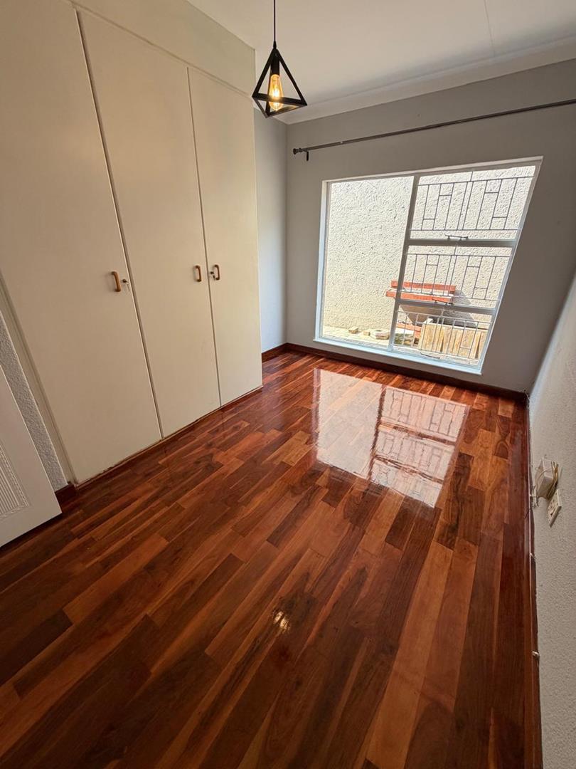 4 Bedroom Property for Sale in Glen Marais Gauteng