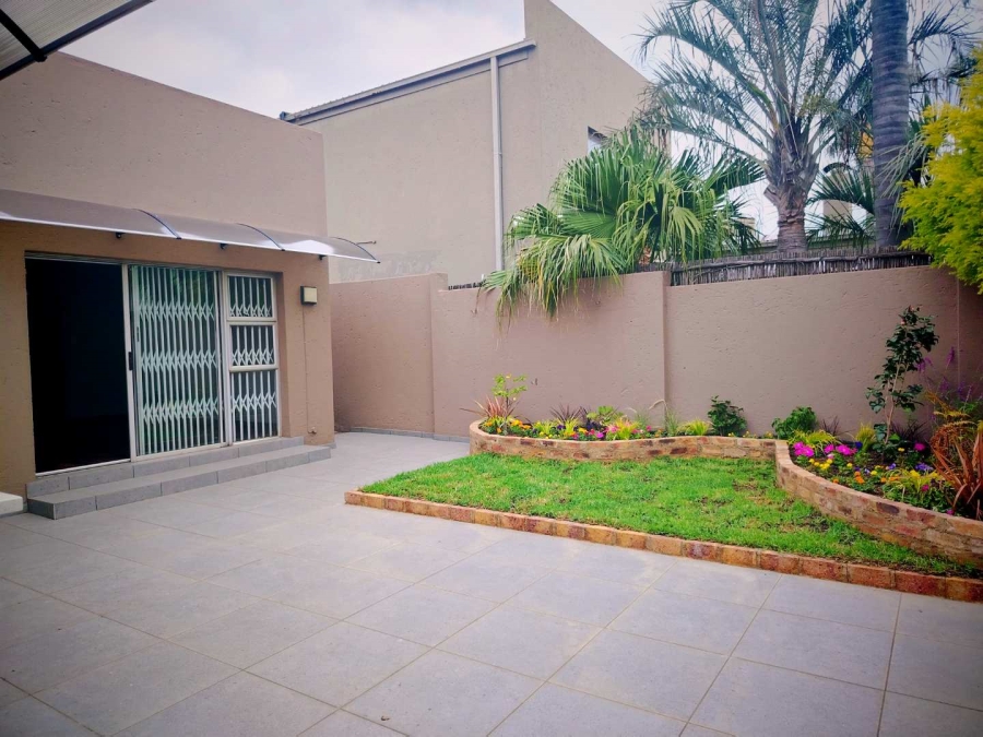 4 Bedroom Property for Sale in Glen Marais Gauteng