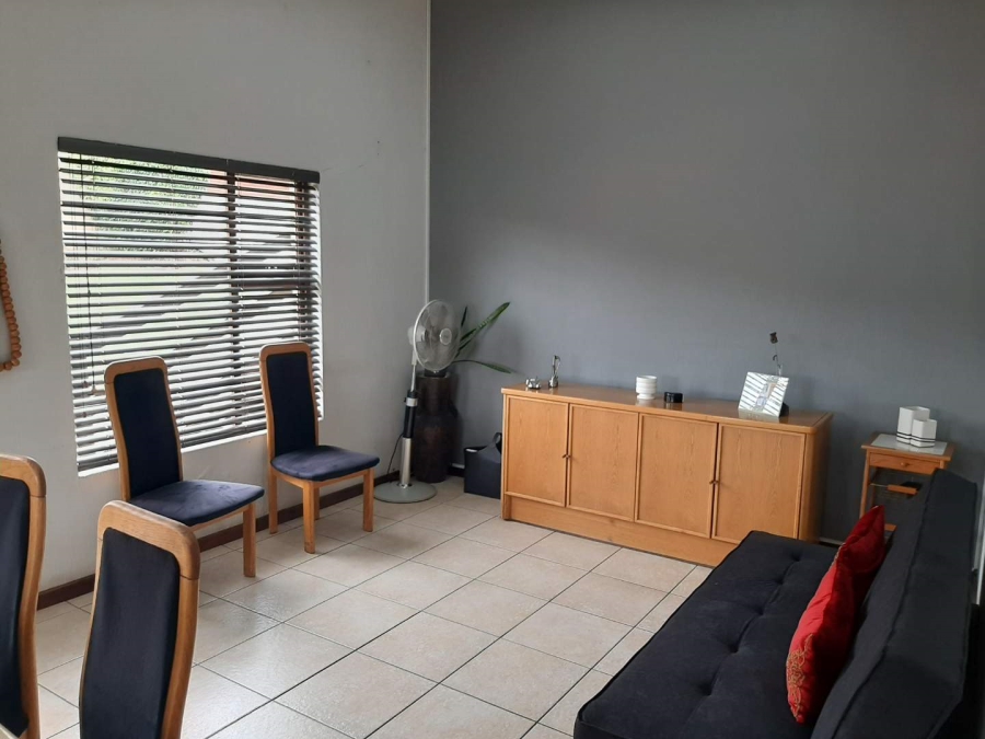 3 Bedroom Property for Sale in Oakdene Gauteng