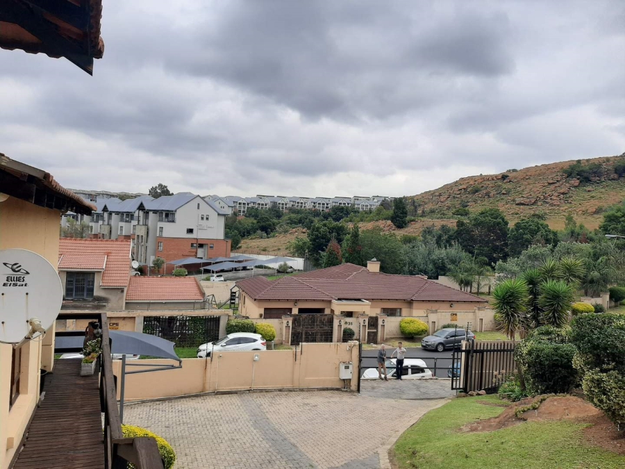 3 Bedroom Property for Sale in Oakdene Gauteng