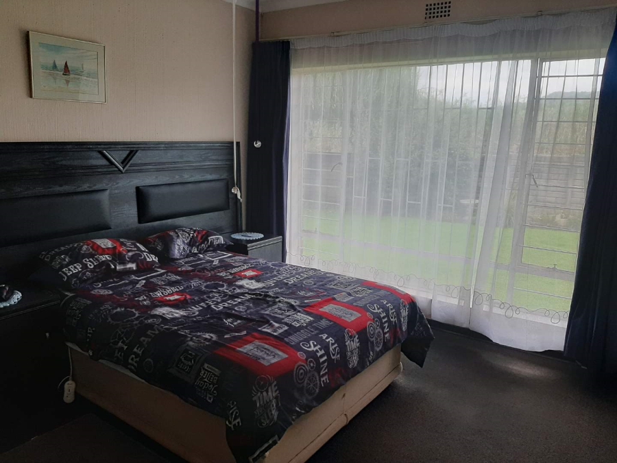 3 Bedroom Property for Sale in Glenvista Gauteng