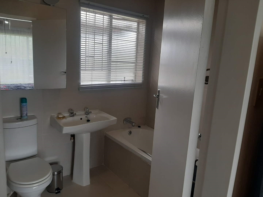 3 Bedroom Property for Sale in Glenvista Gauteng