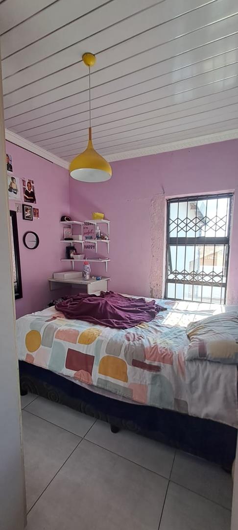 5 Bedroom Property for Sale in Naturena Gauteng