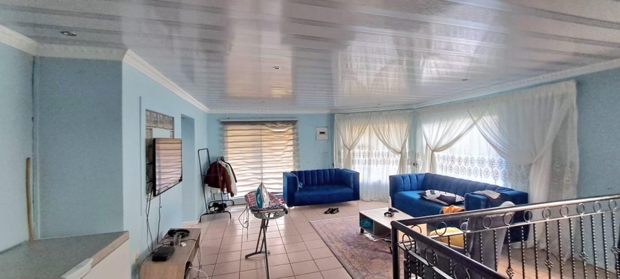 5 Bedroom Property for Sale in Naturena Gauteng