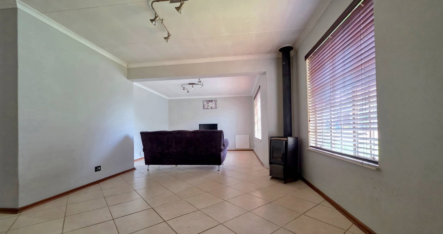 3 Bedroom Property for Sale in Verwoerdpark Gauteng