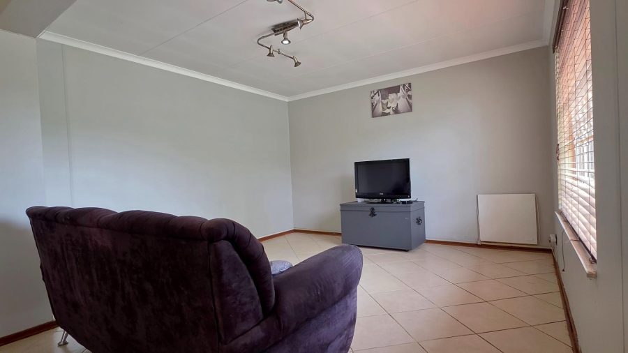 3 Bedroom Property for Sale in Verwoerdpark Gauteng