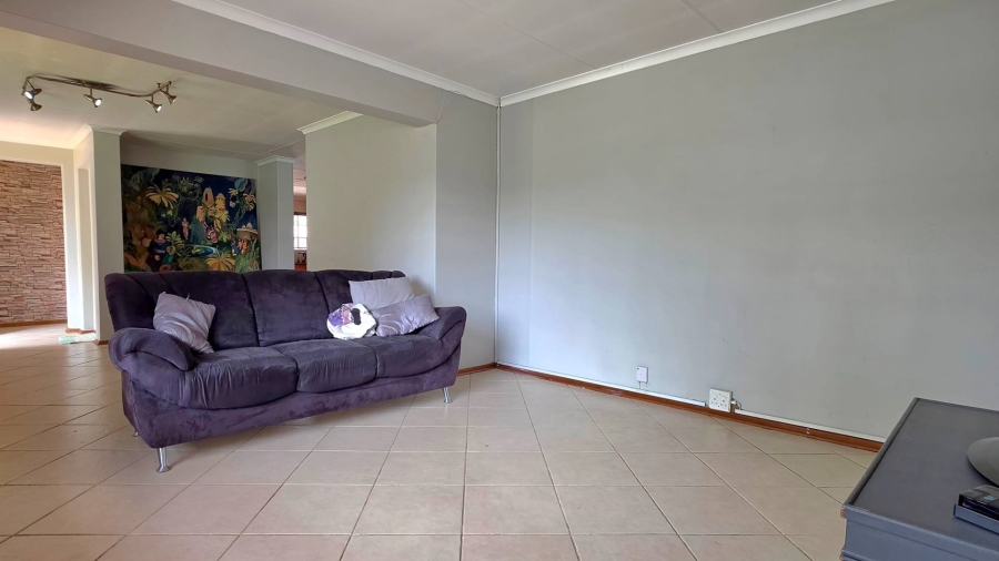 3 Bedroom Property for Sale in Verwoerdpark Gauteng