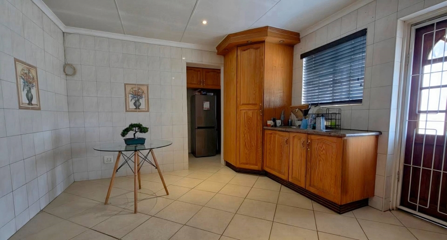 3 Bedroom Property for Sale in Verwoerdpark Gauteng