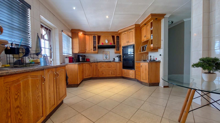 3 Bedroom Property for Sale in Verwoerdpark Gauteng