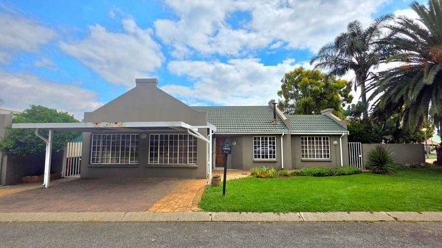 3 Bedroom Property for Sale in Verwoerdpark Gauteng