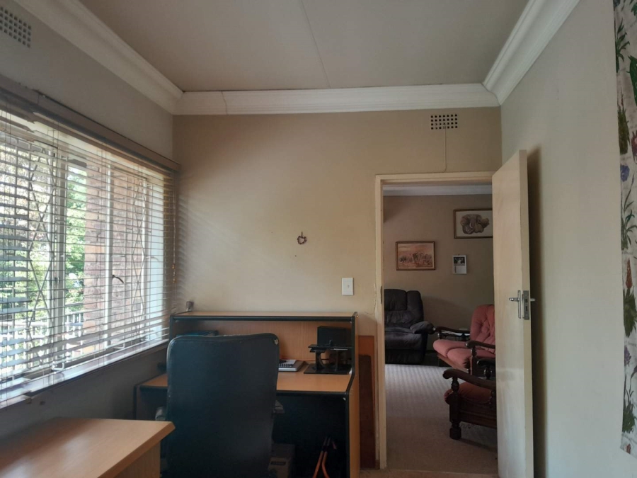 2 Bedroom Property for Sale in South Crest Gauteng