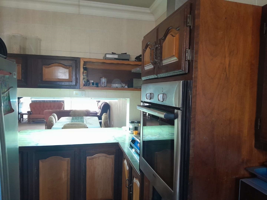 2 Bedroom Property for Sale in South Crest Gauteng