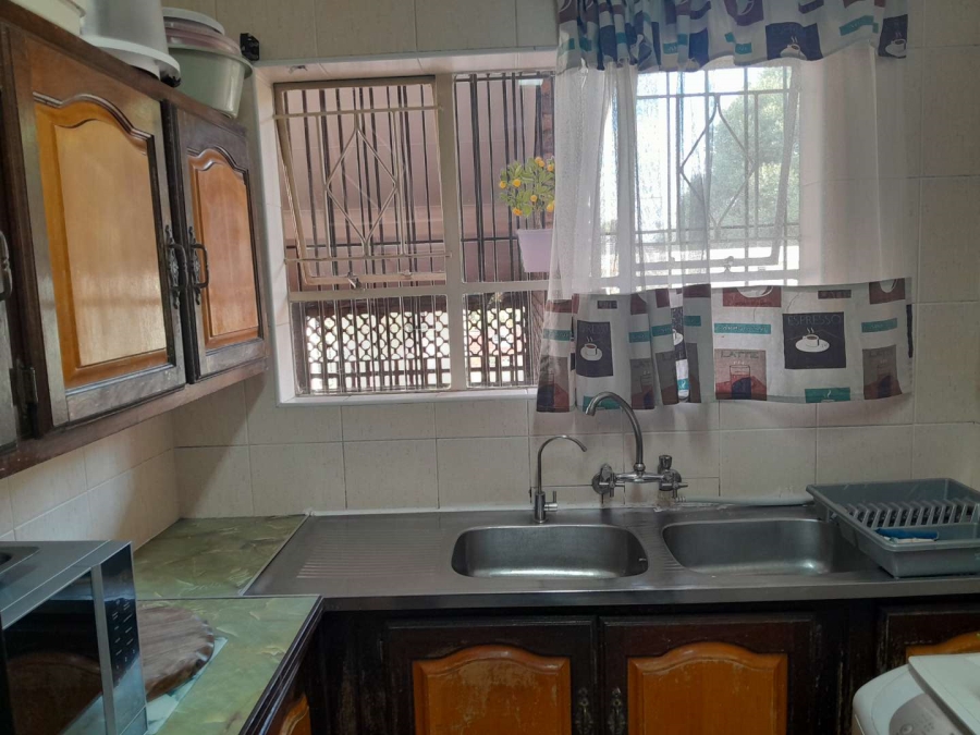 2 Bedroom Property for Sale in South Crest Gauteng