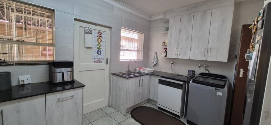 3 Bedroom Property for Sale in Randhart Gauteng