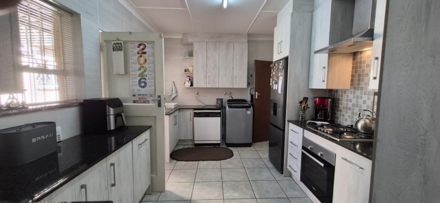 3 Bedroom Property for Sale in Randhart Gauteng